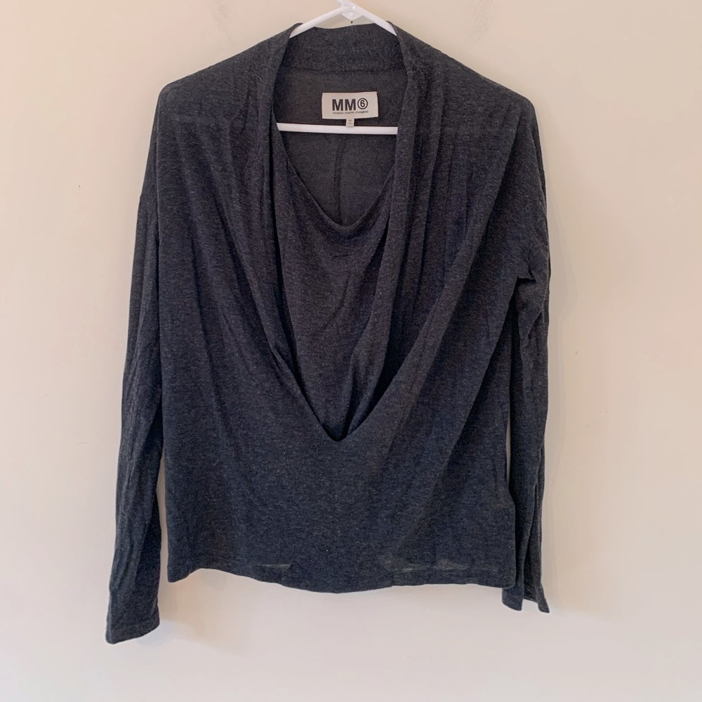 MM6 grey top small